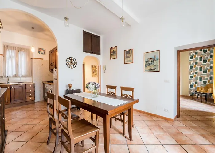 Apartment Fl Al Mattonato N4 Rom